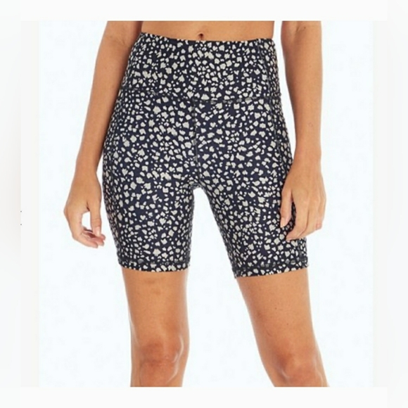 Jessica Simpson NWOT Black Animal Print Tummy-Control 7'' Bike Shorts - S - Picture 3 of 12